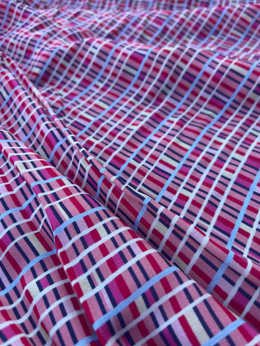 RW 062 viscose crêpe small checkered print pink tones