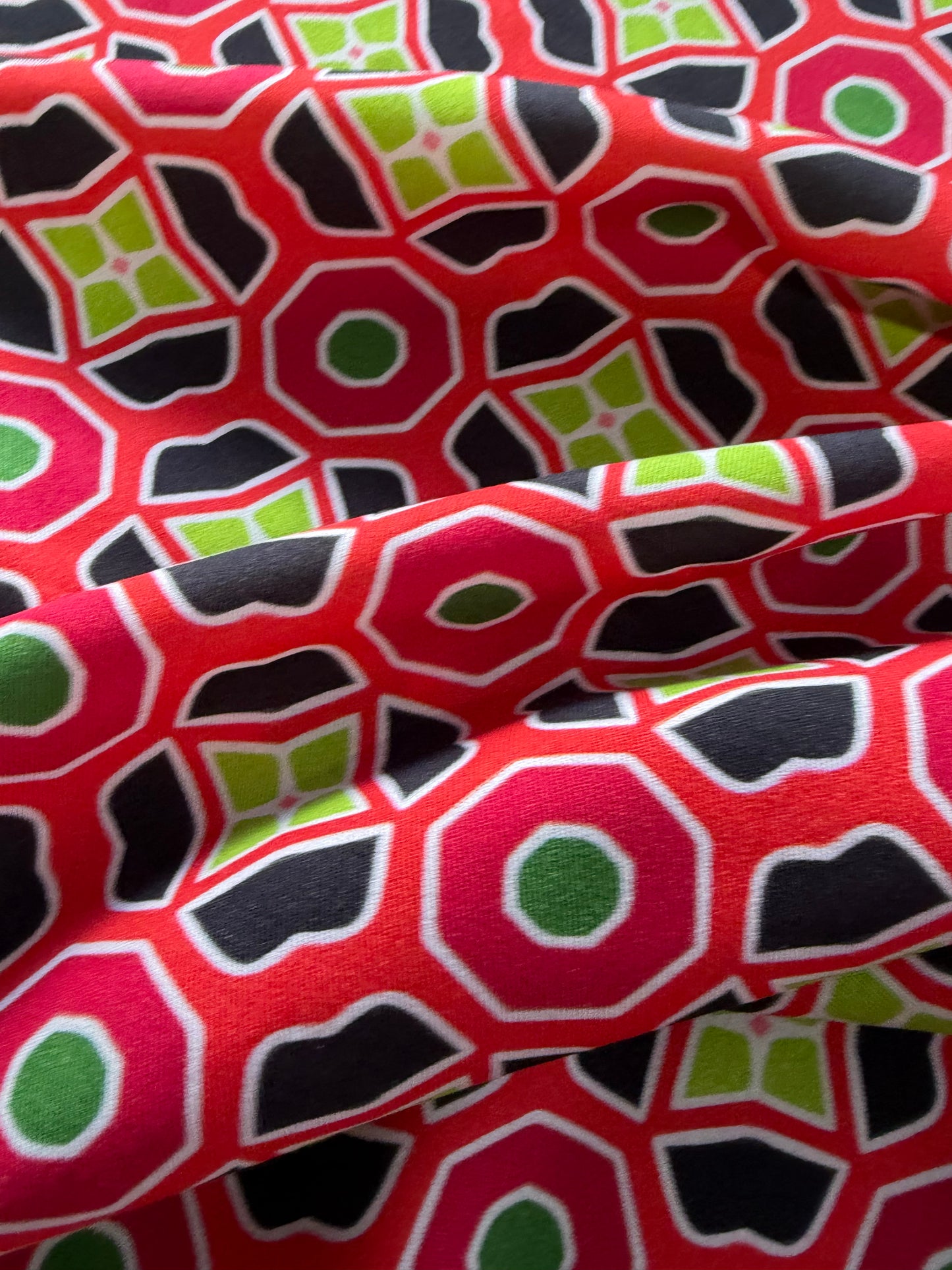 APU 002 red/lime geo print viscose twill