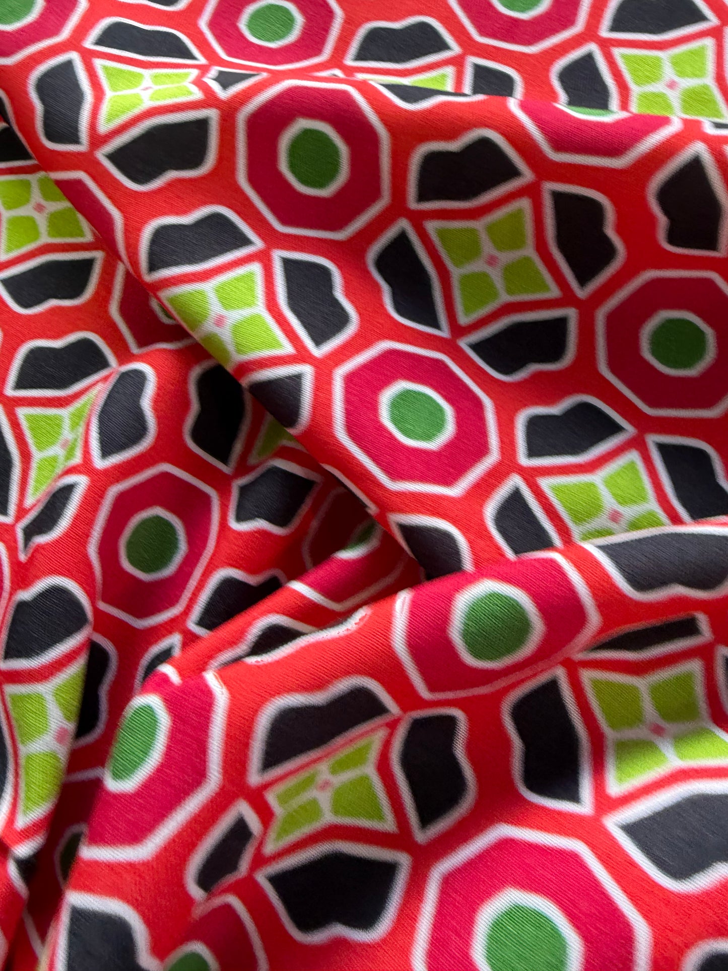 APU 002 red/lime geo print viscose twill