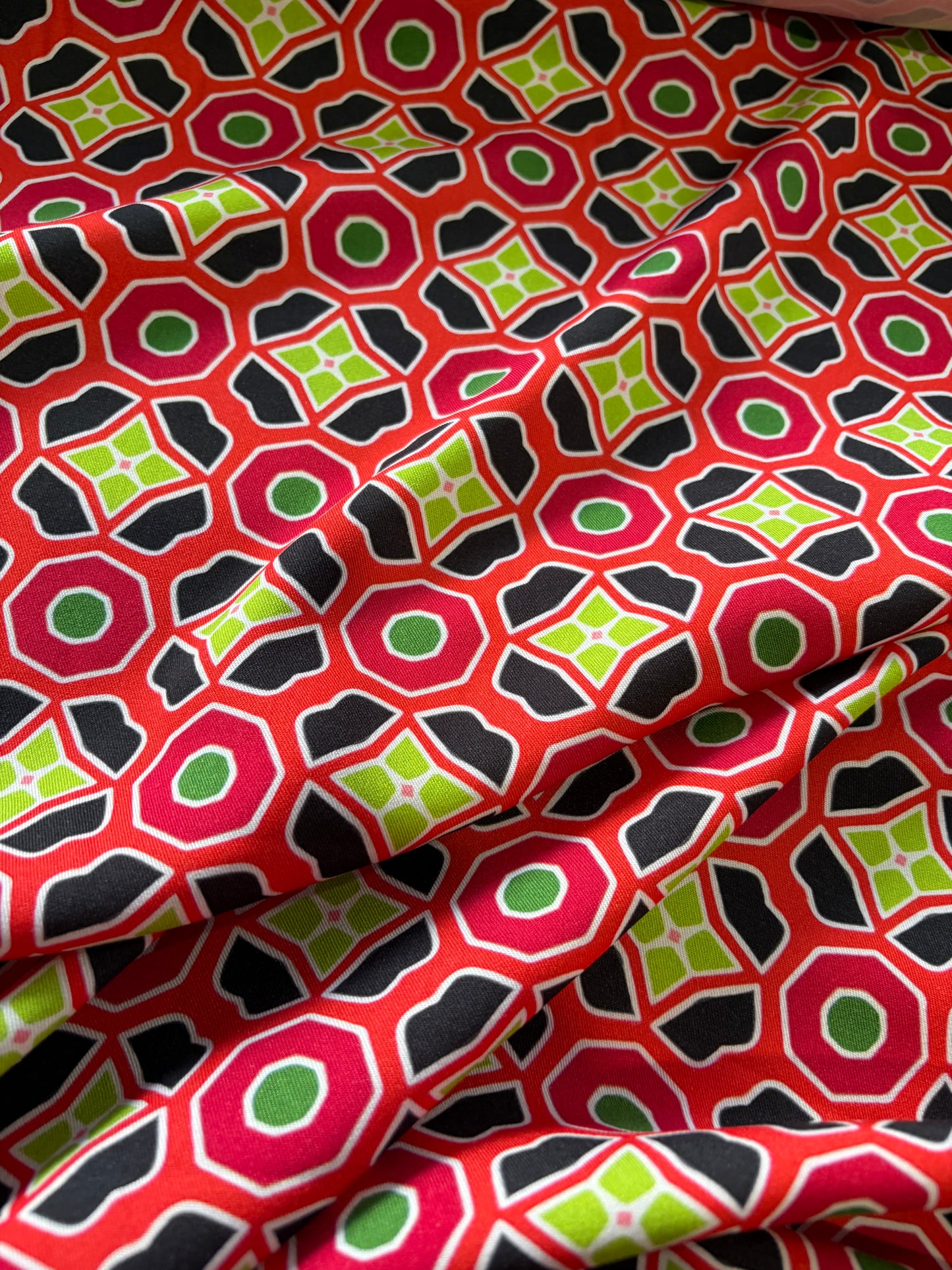APU 002 red/lime geo print viscose twill