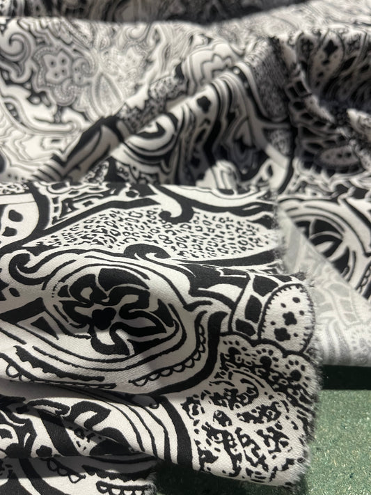 ALBA 018 cotton satin stretch black/white design