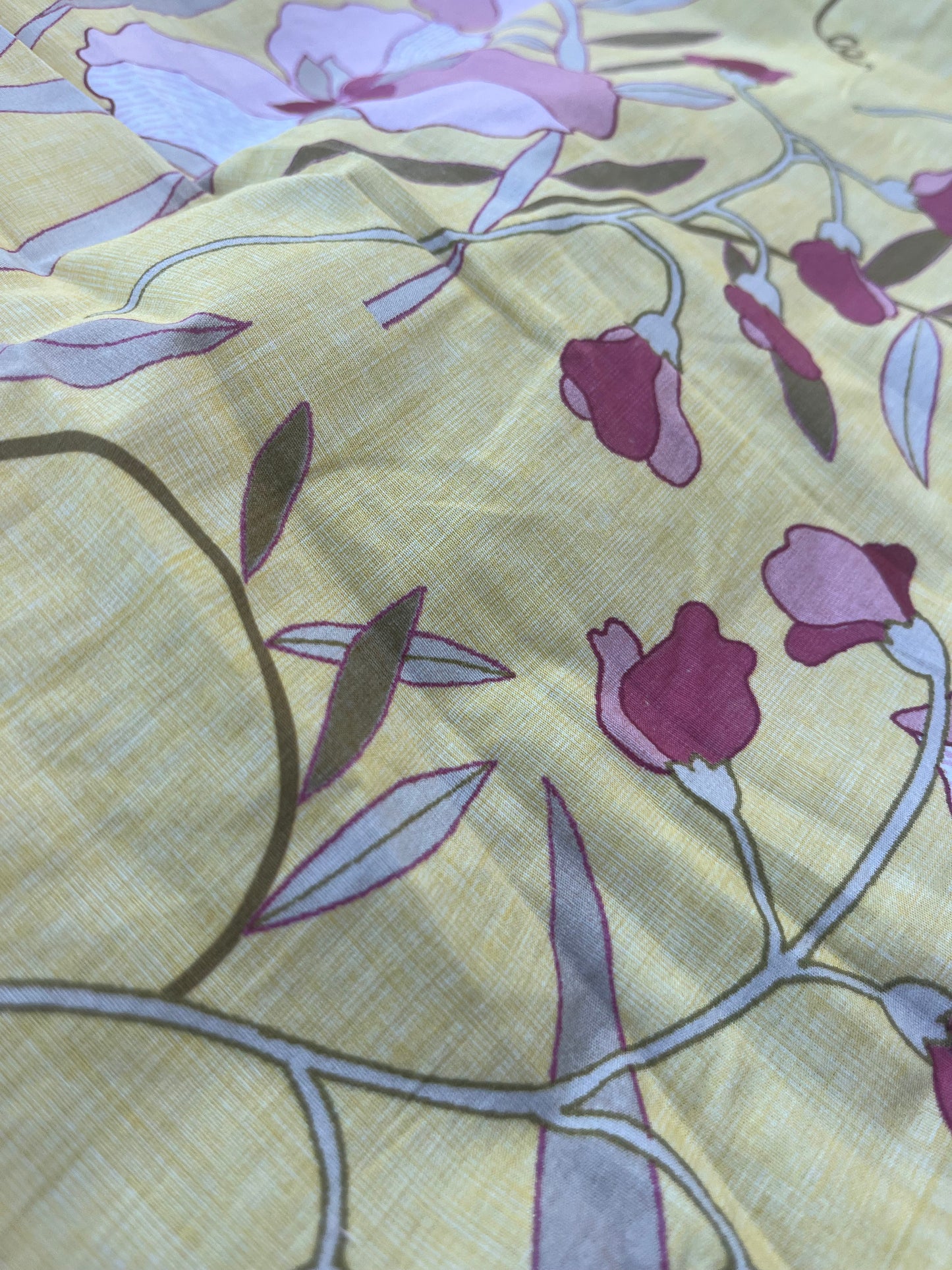 RW 068 poplin with yellow/pink flowers