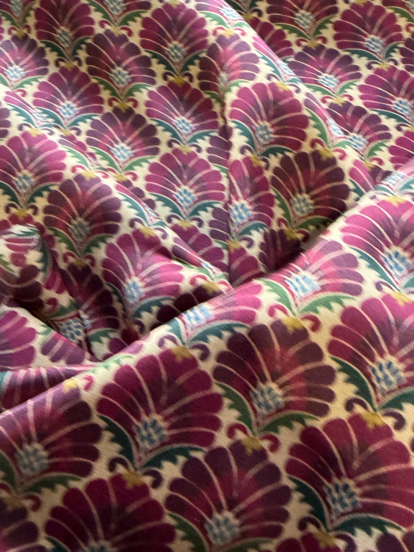 APU 010 burgundy/cognac floral satin viscose