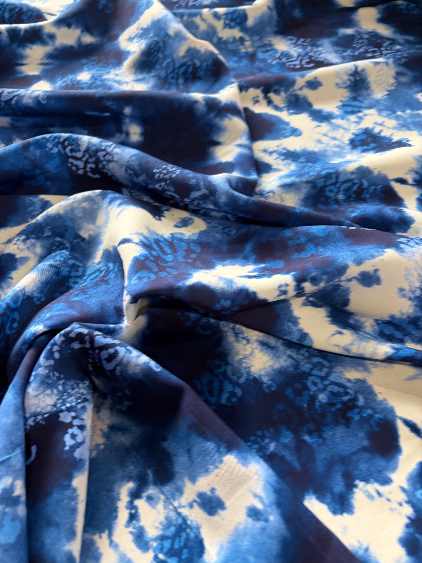 APU 014 cobalt blue tie-dye satin viscose