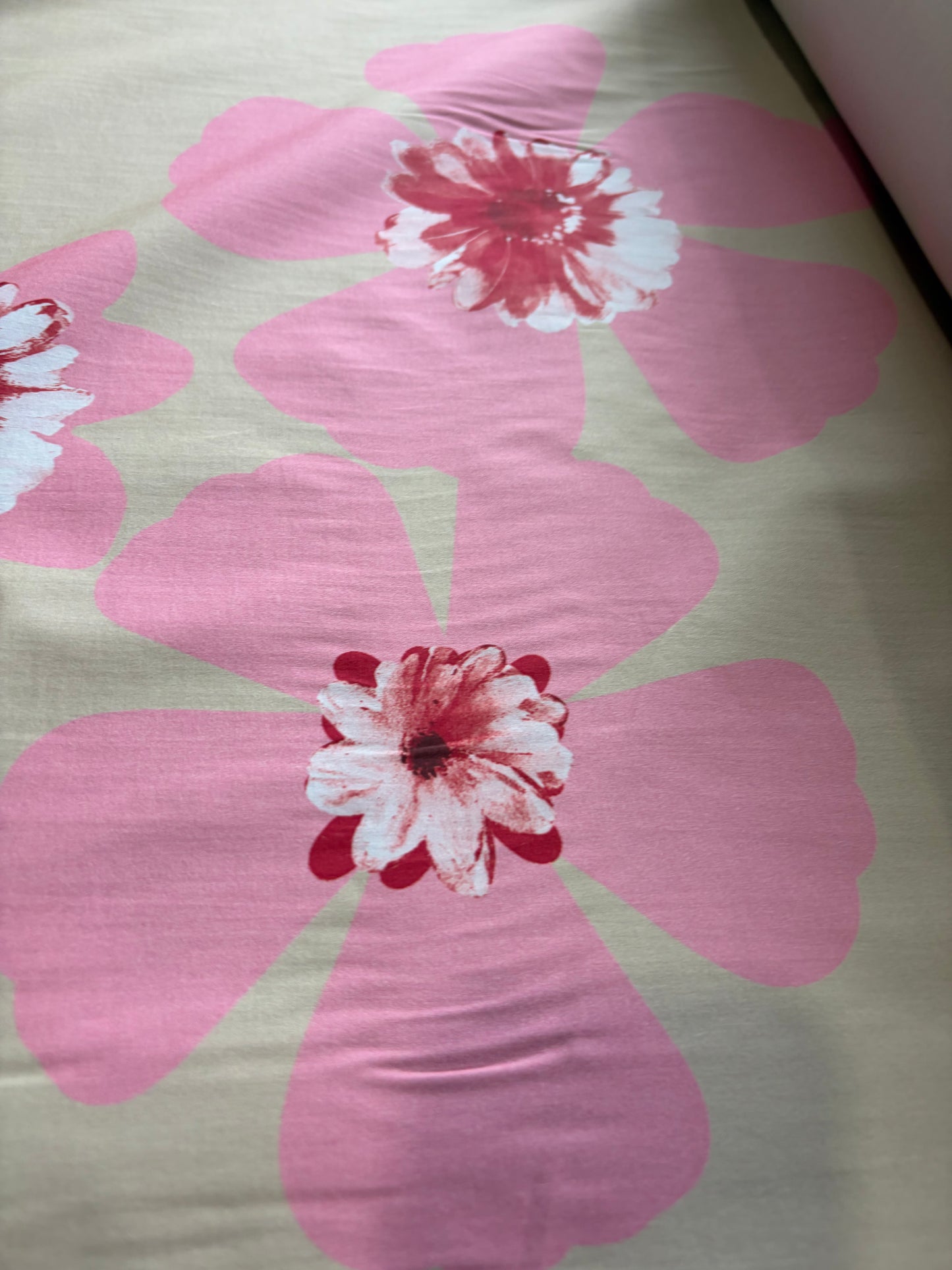 APU 016 double border flower path cotton poplin print