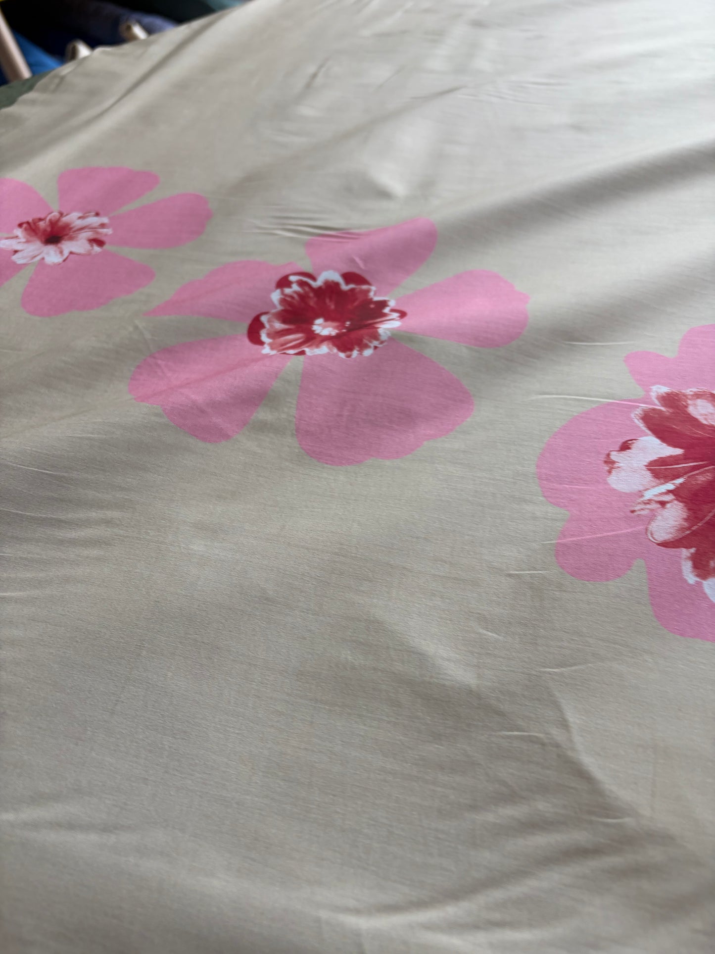 APU 016 double border flower path cotton poplin print