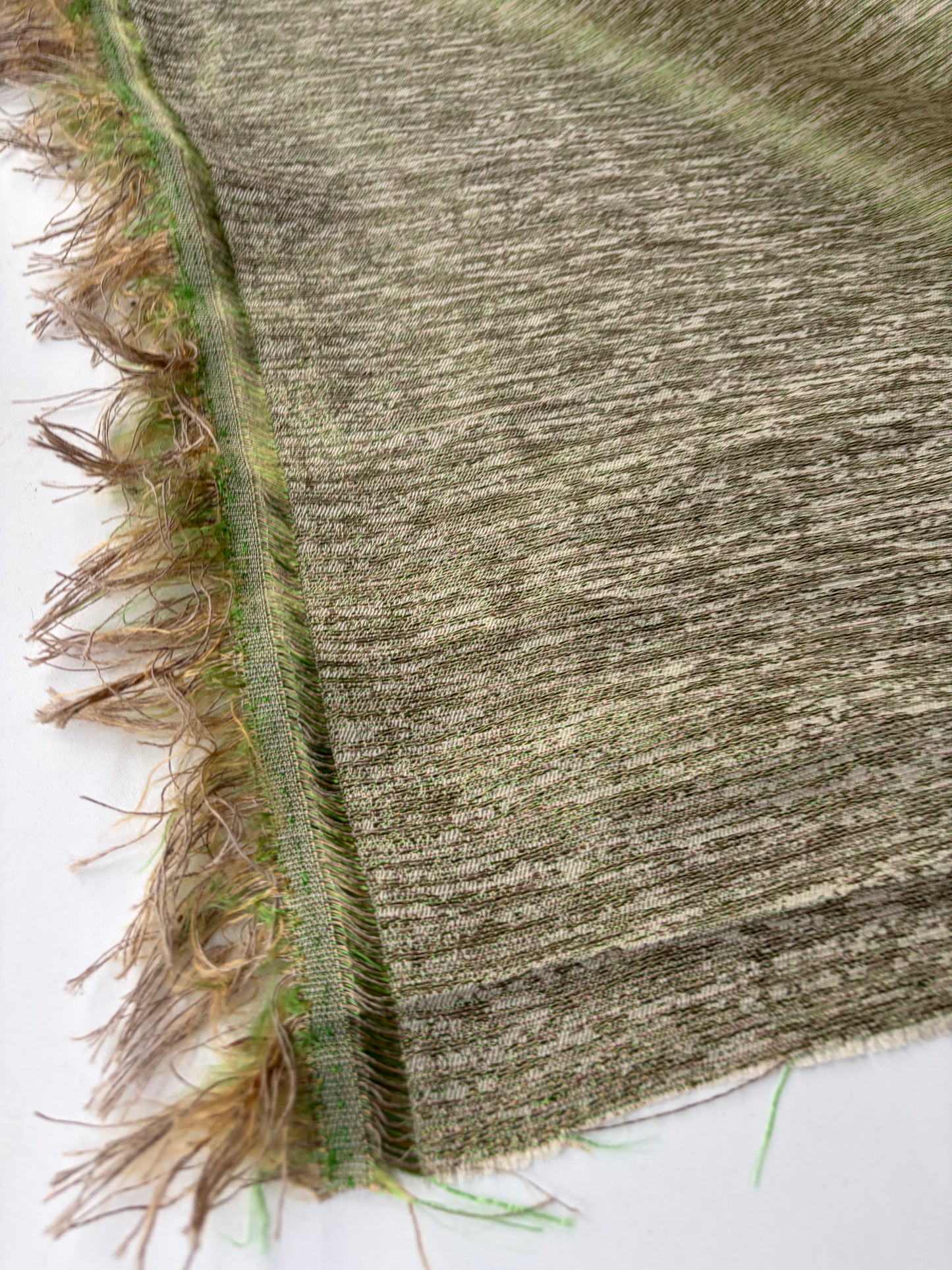 AMBRE 001 brocart fil à fil green/sand