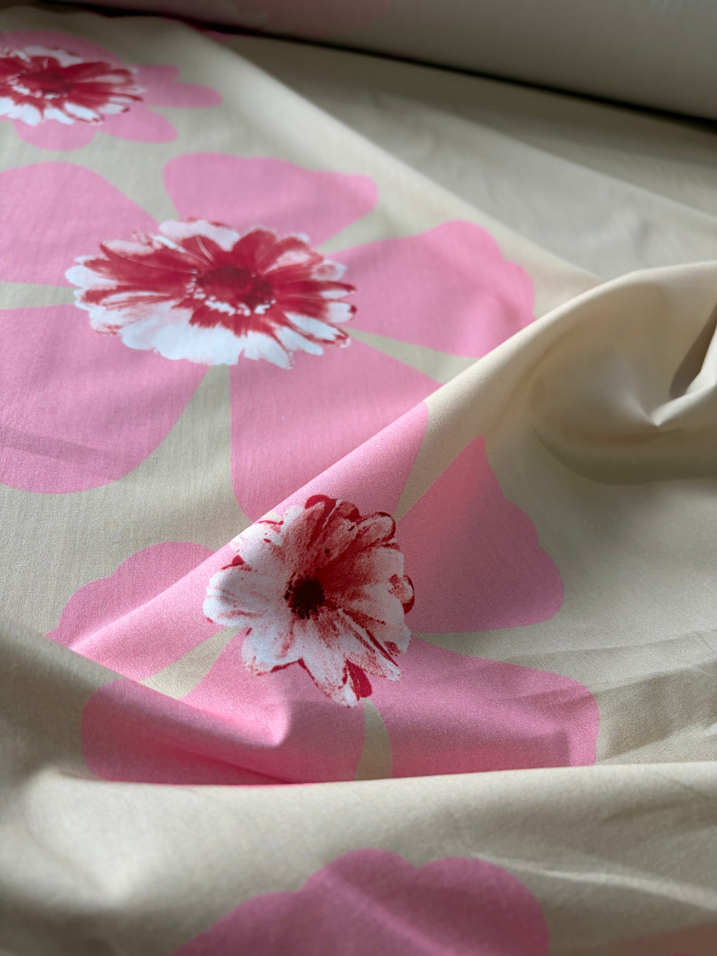 APU 016 double border flower path cotton poplin print