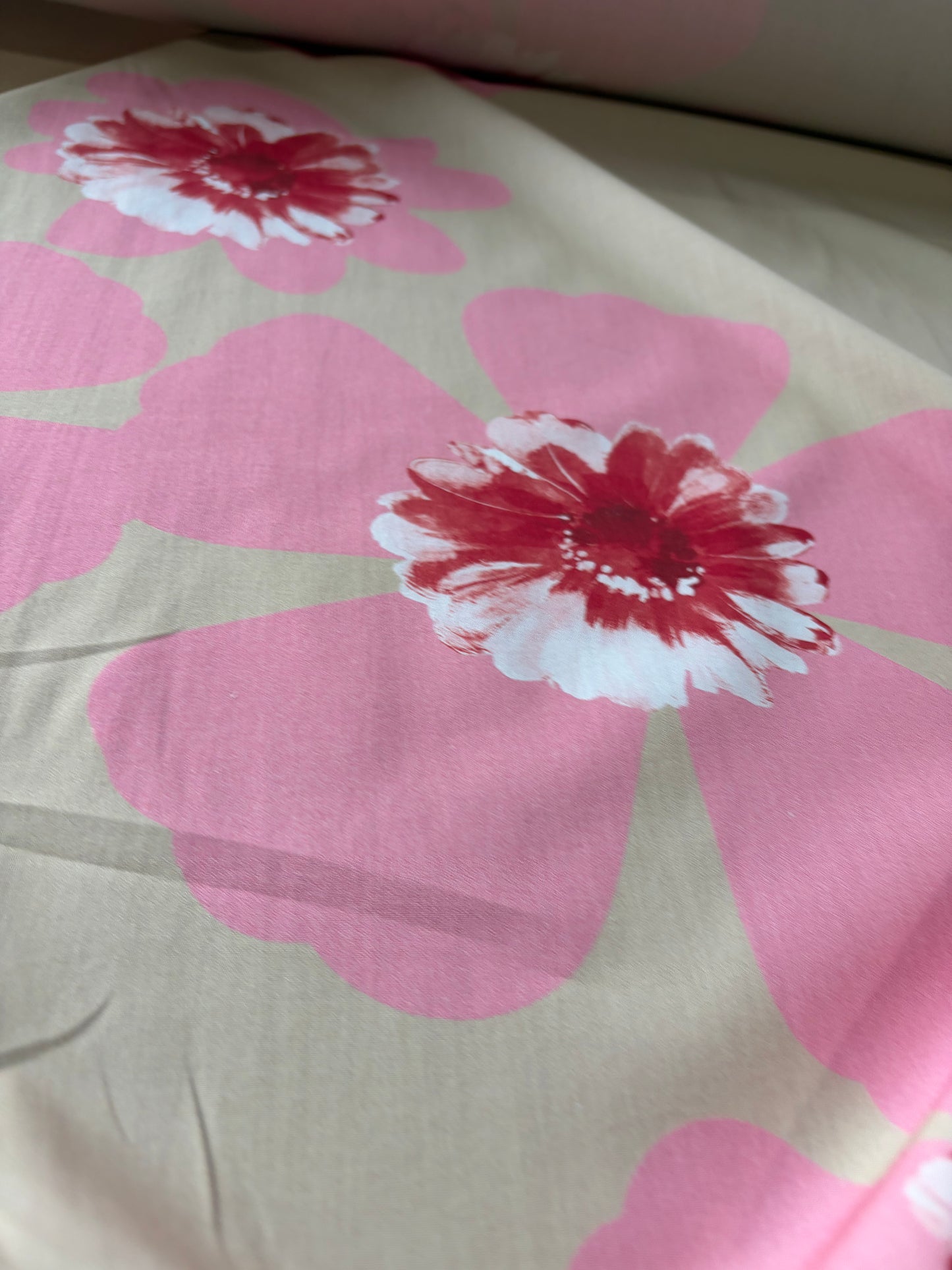 APU 016 double border flower path cotton poplin print