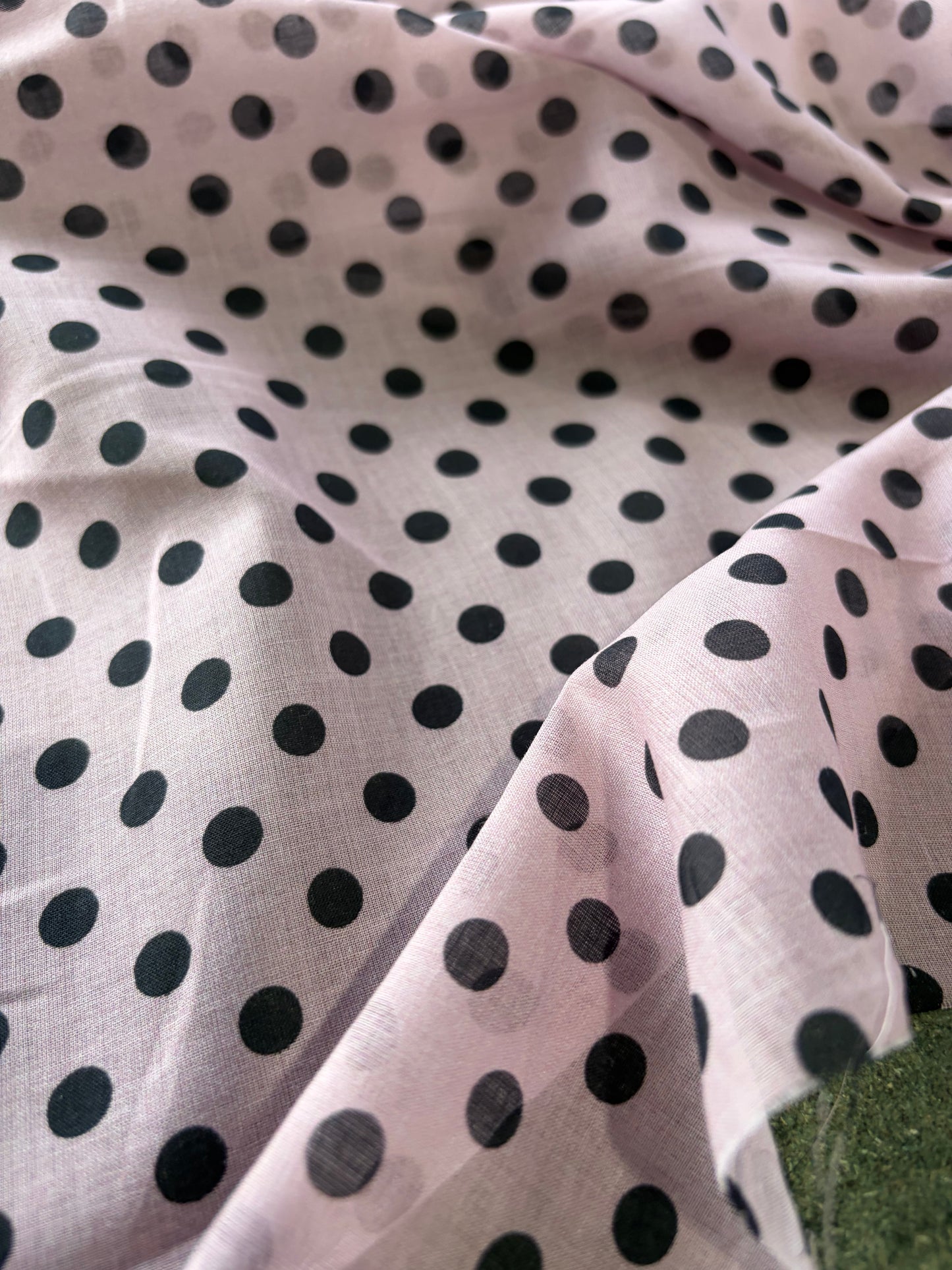 APU 017 dusty pink polka dots cotton voile