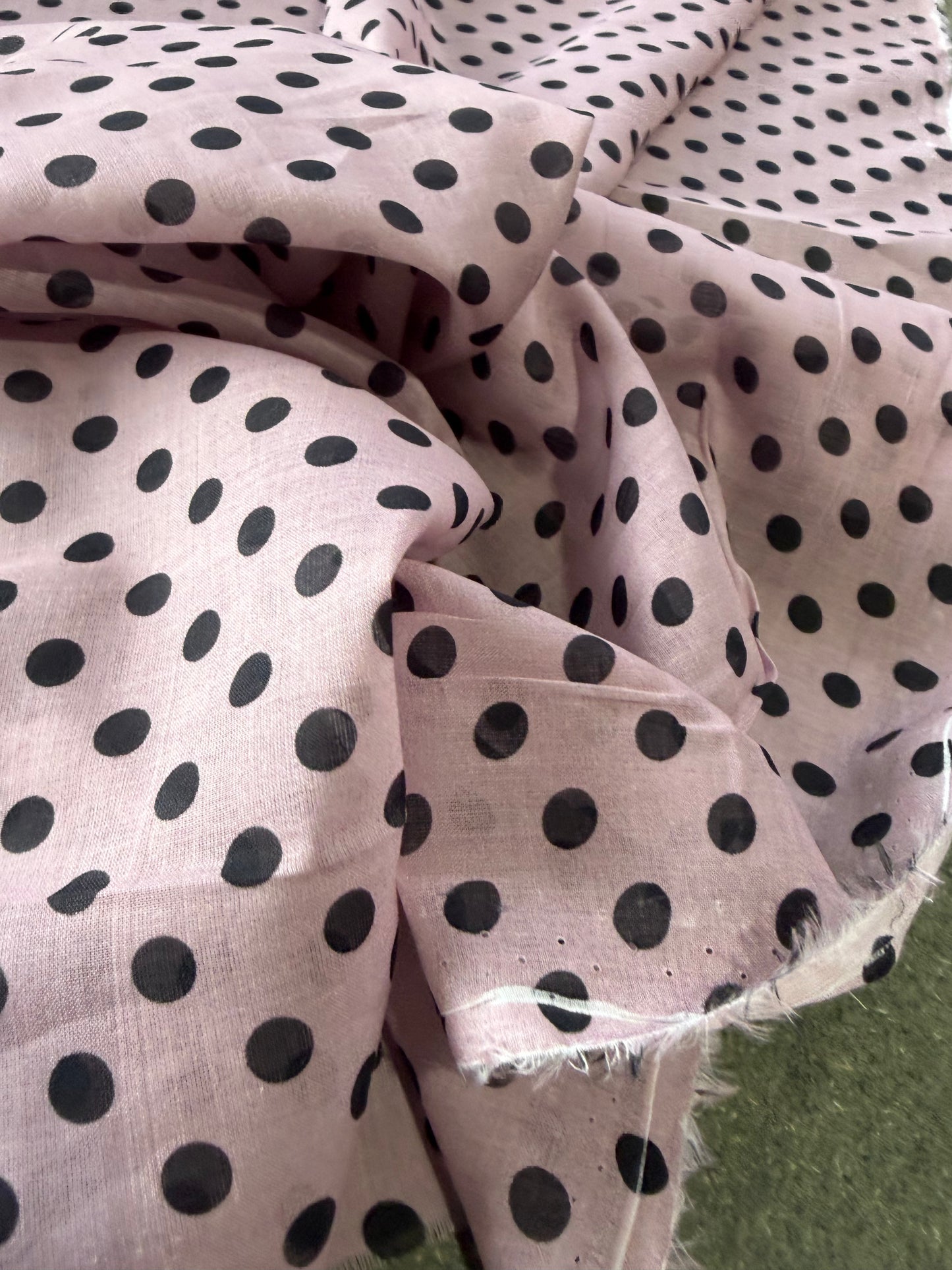 APU 017 dusty pink polka dots cotton voile