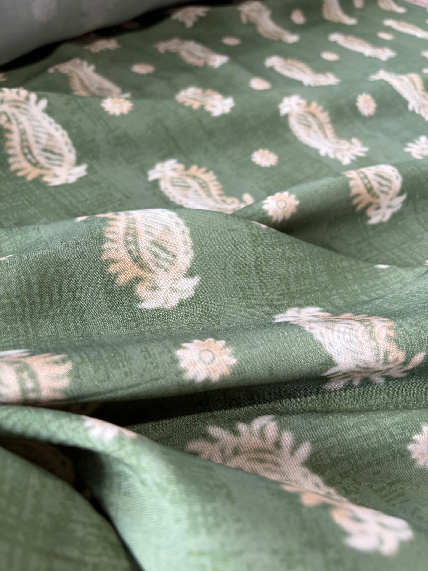 APU 018 double border paisley cotton voile