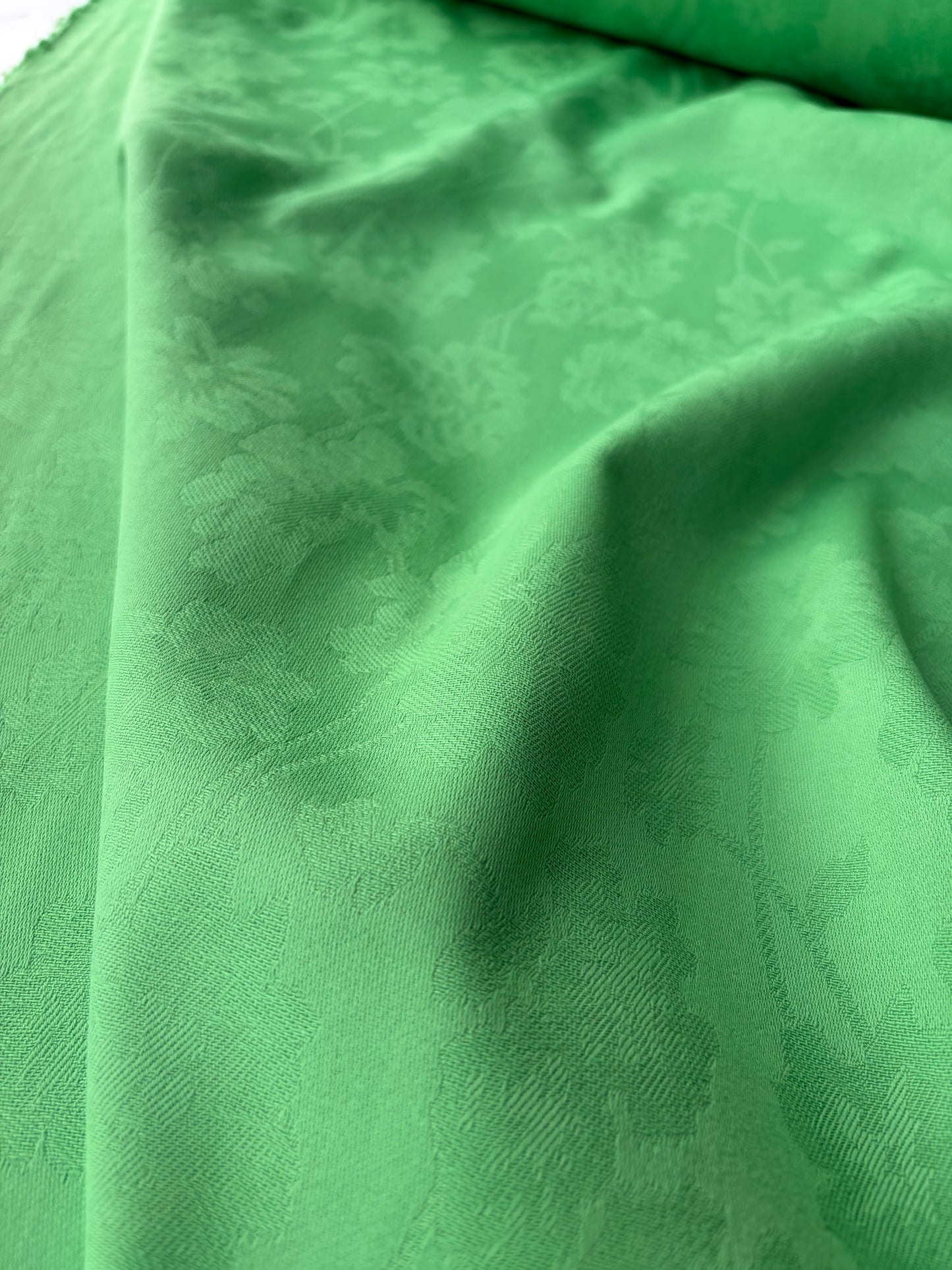 AMBRE 005  cotton jacquard apple green