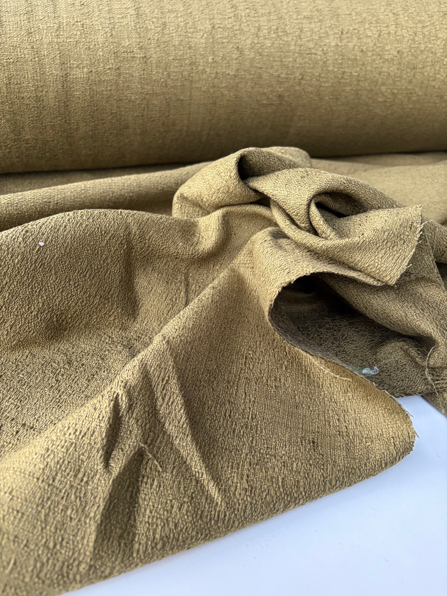 AMBRE 008 brocart khaky tone on tone design