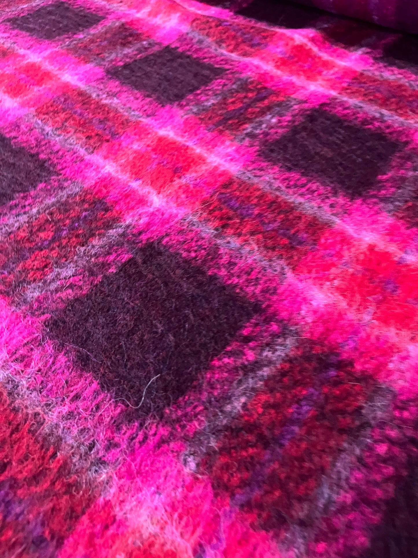 CLEO 015 heavy wool check red/pink