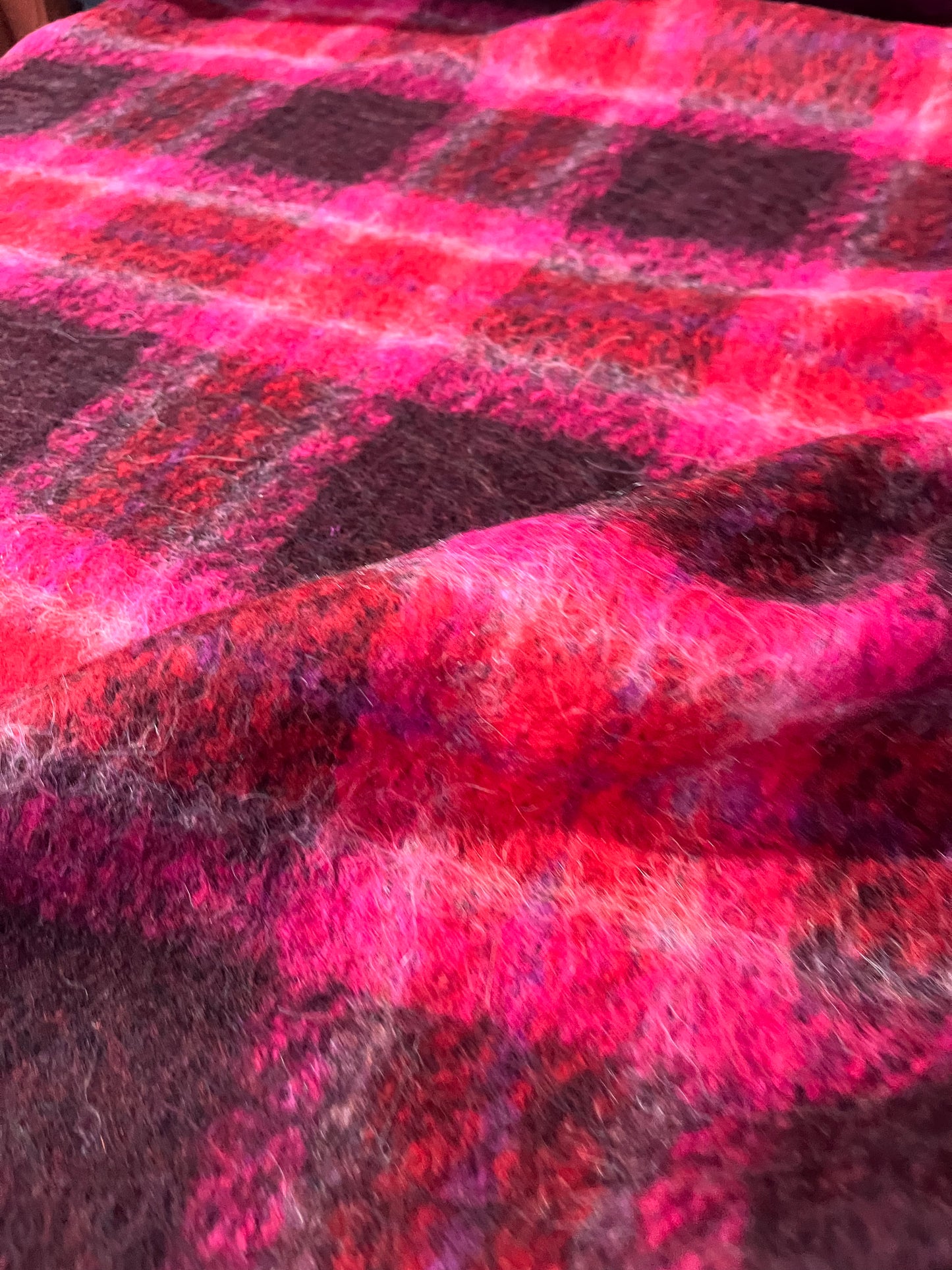 CLEO 015 heavy wool check red/pink