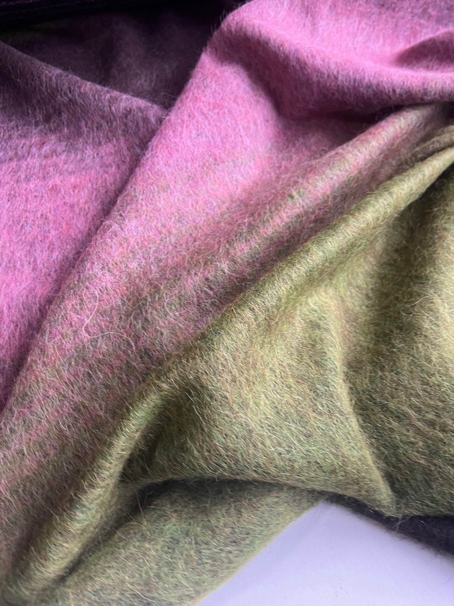 CLEO 018 heavy wool dégradé stripes pink/green