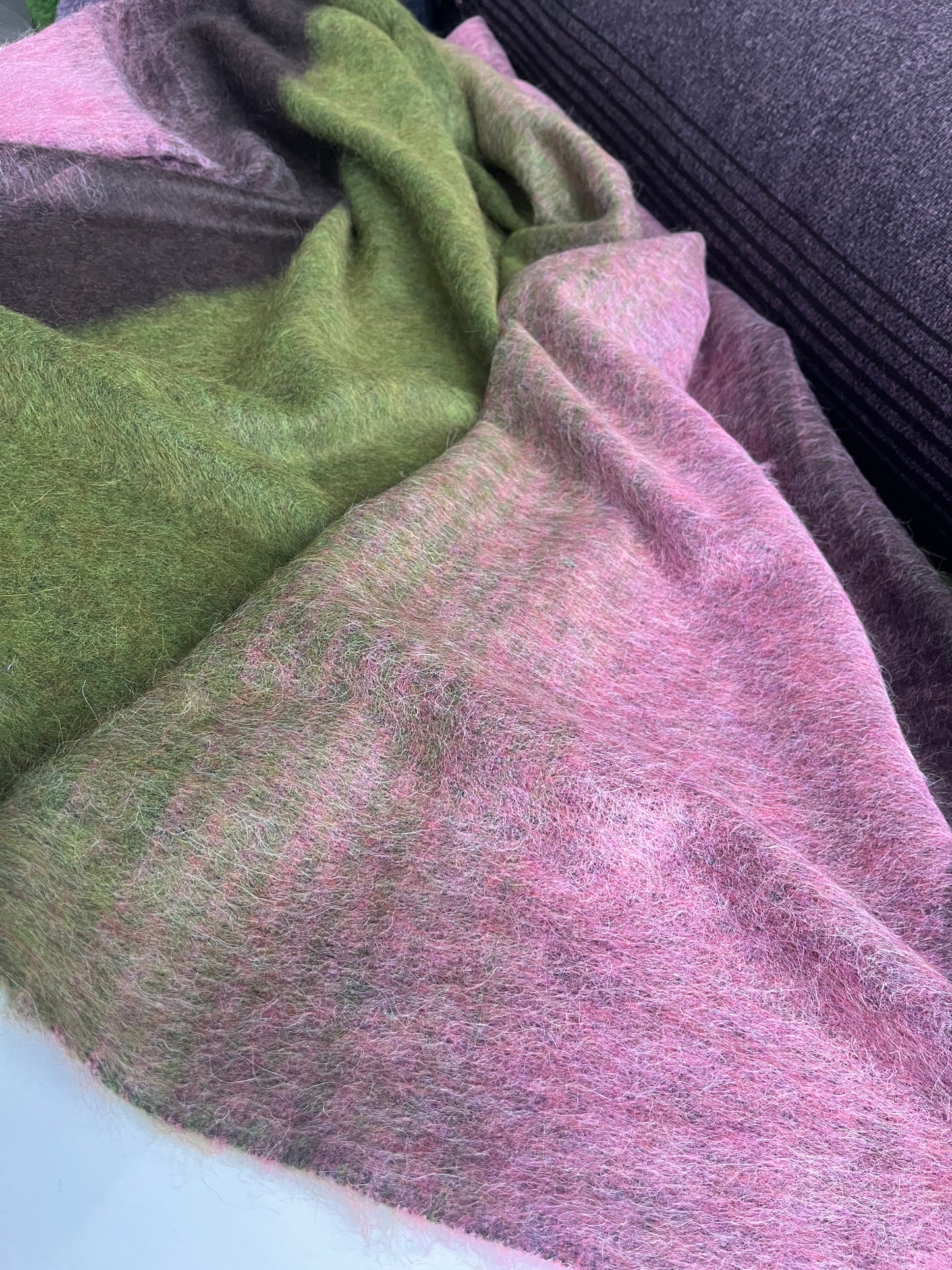 CLEO 018 heavy wool dégradé stripes pink/green