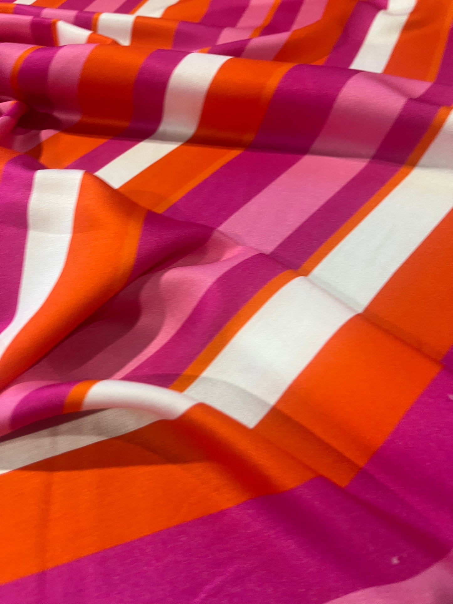 D01 Mattia 1025 viscose stripes fuchsia/pink/orange