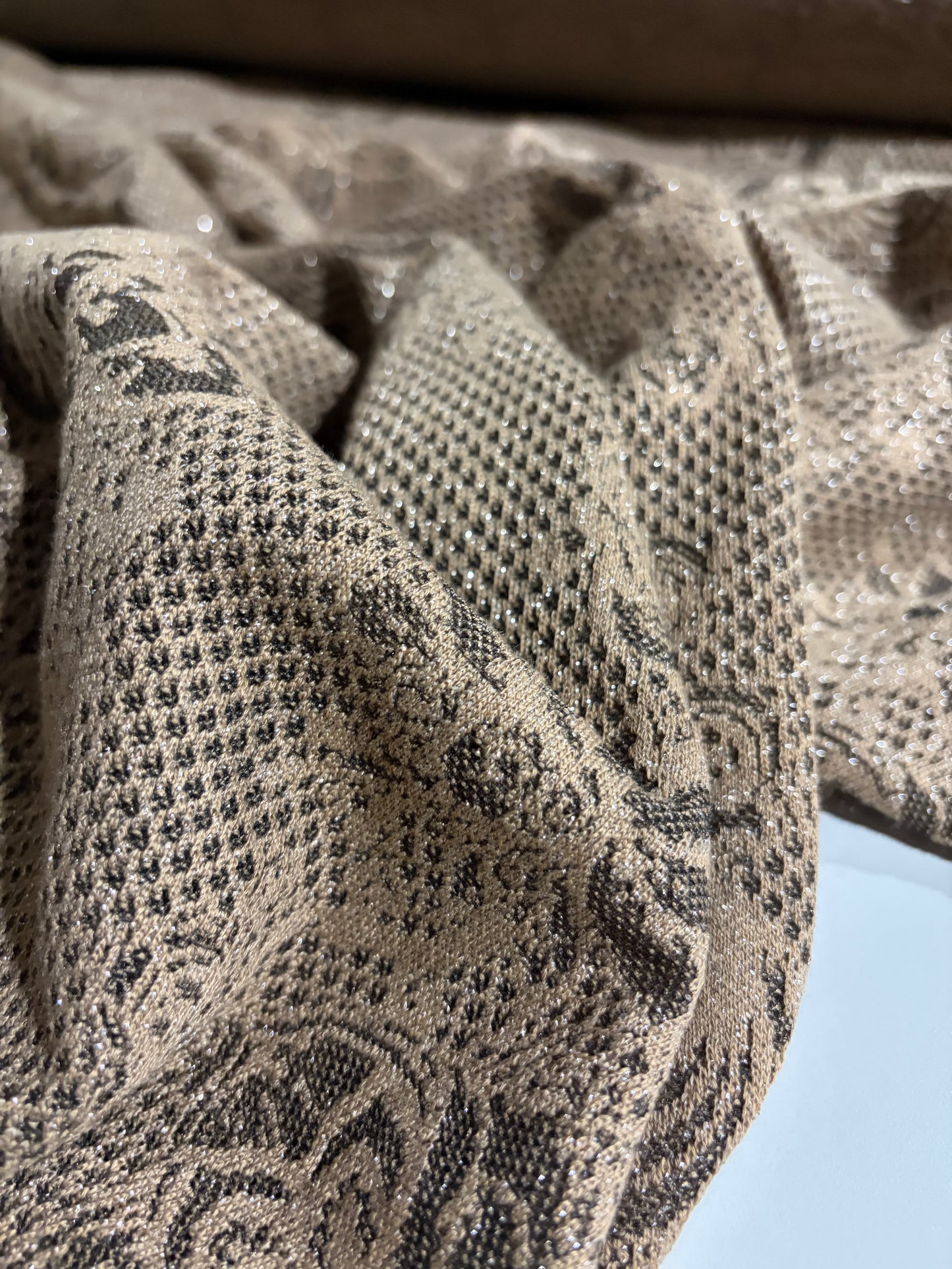 KRUSTY 001 sand jersey lurex jacquard