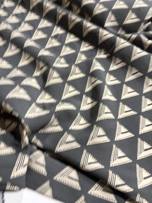 KRUSTY 004 grey/sand geometrical  viscose