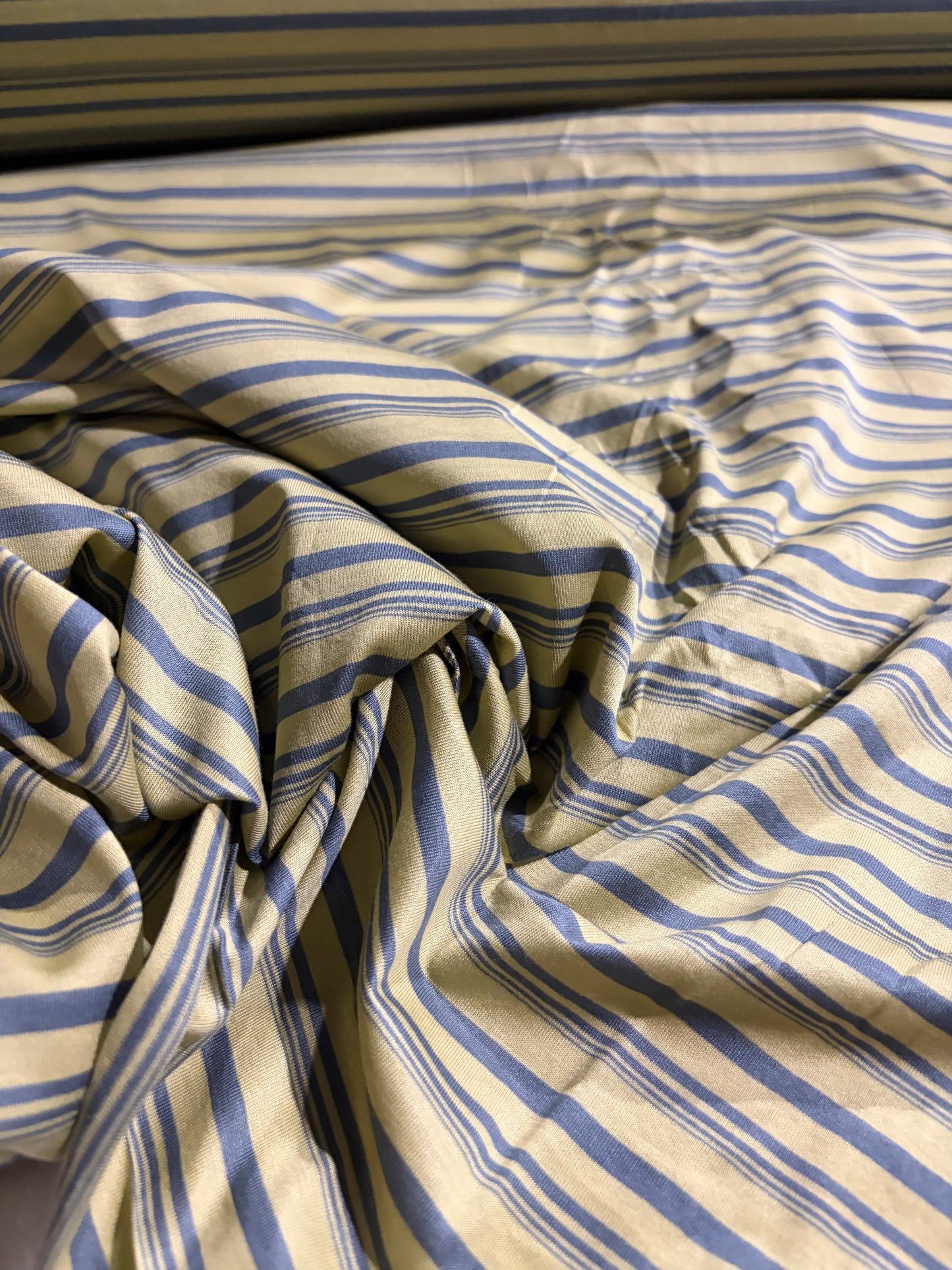KRUSTY 006 sand/grey shiny viscose jersey stripes