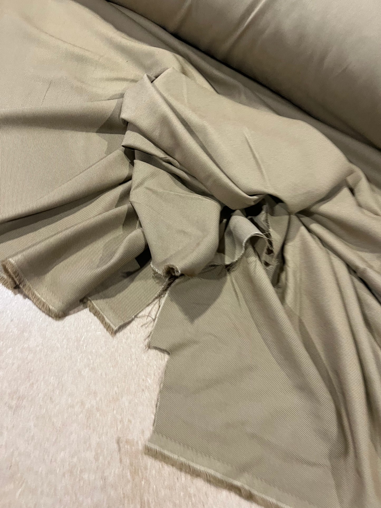 LUCILLE 017 tricotine stretch warm camel colour
