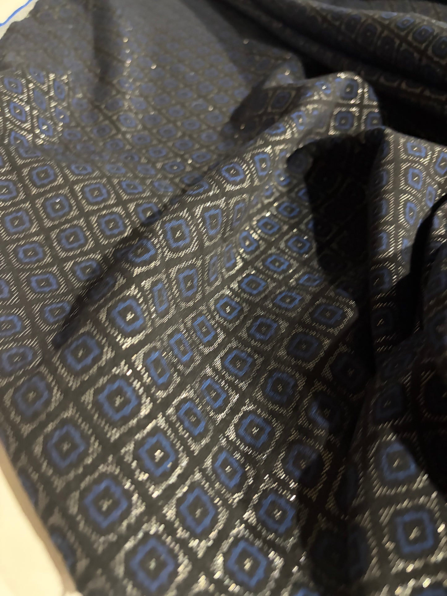 KRUSTY 010 black/indigo/silver  shiny jacquard