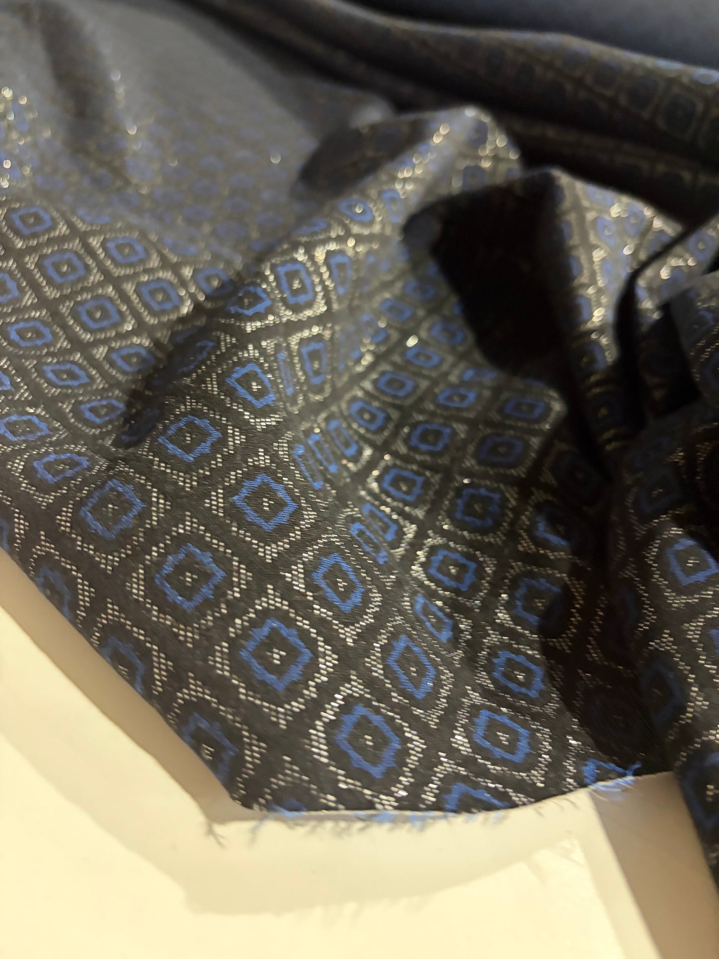 KRUSTY 010 black/indigo/silver  shiny jacquard