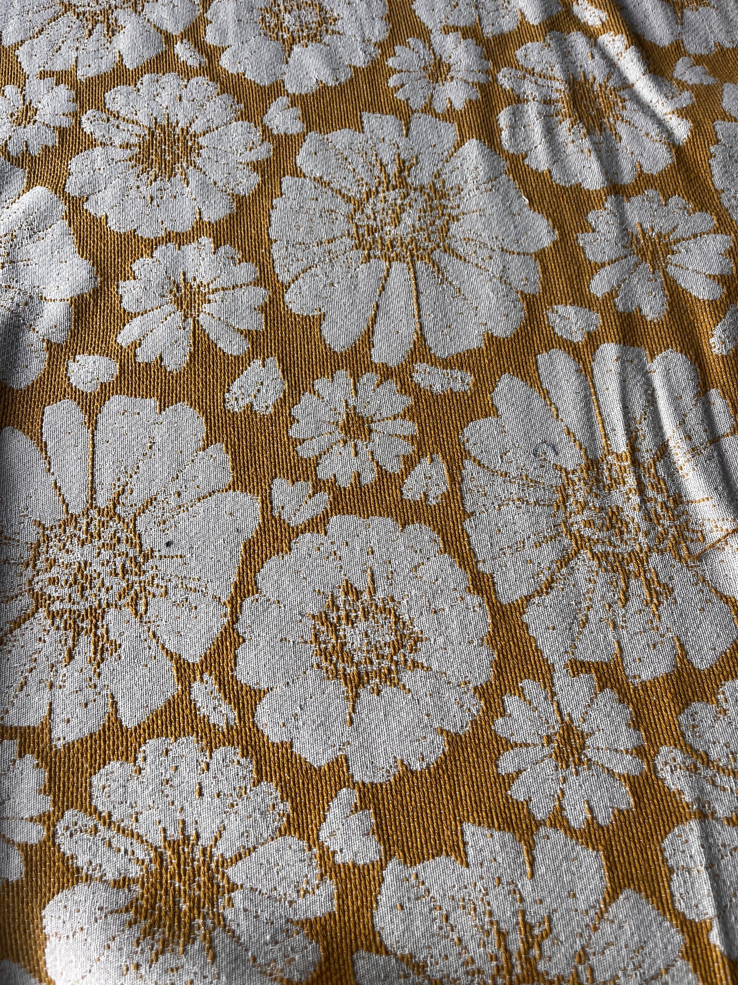CELIA 027 cot jacquard big flowers warm yellow/ecru