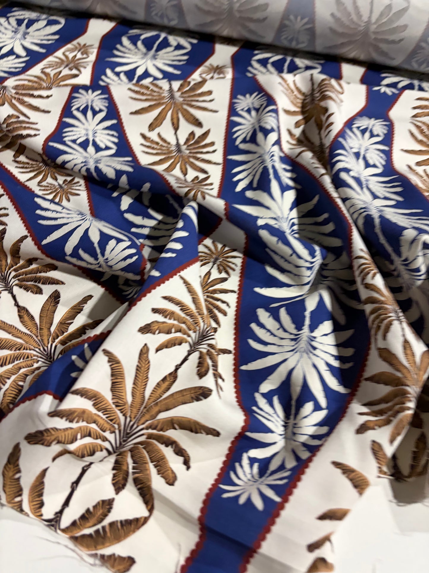 KRUSTY 011 blue/sand palmtrees  viscose