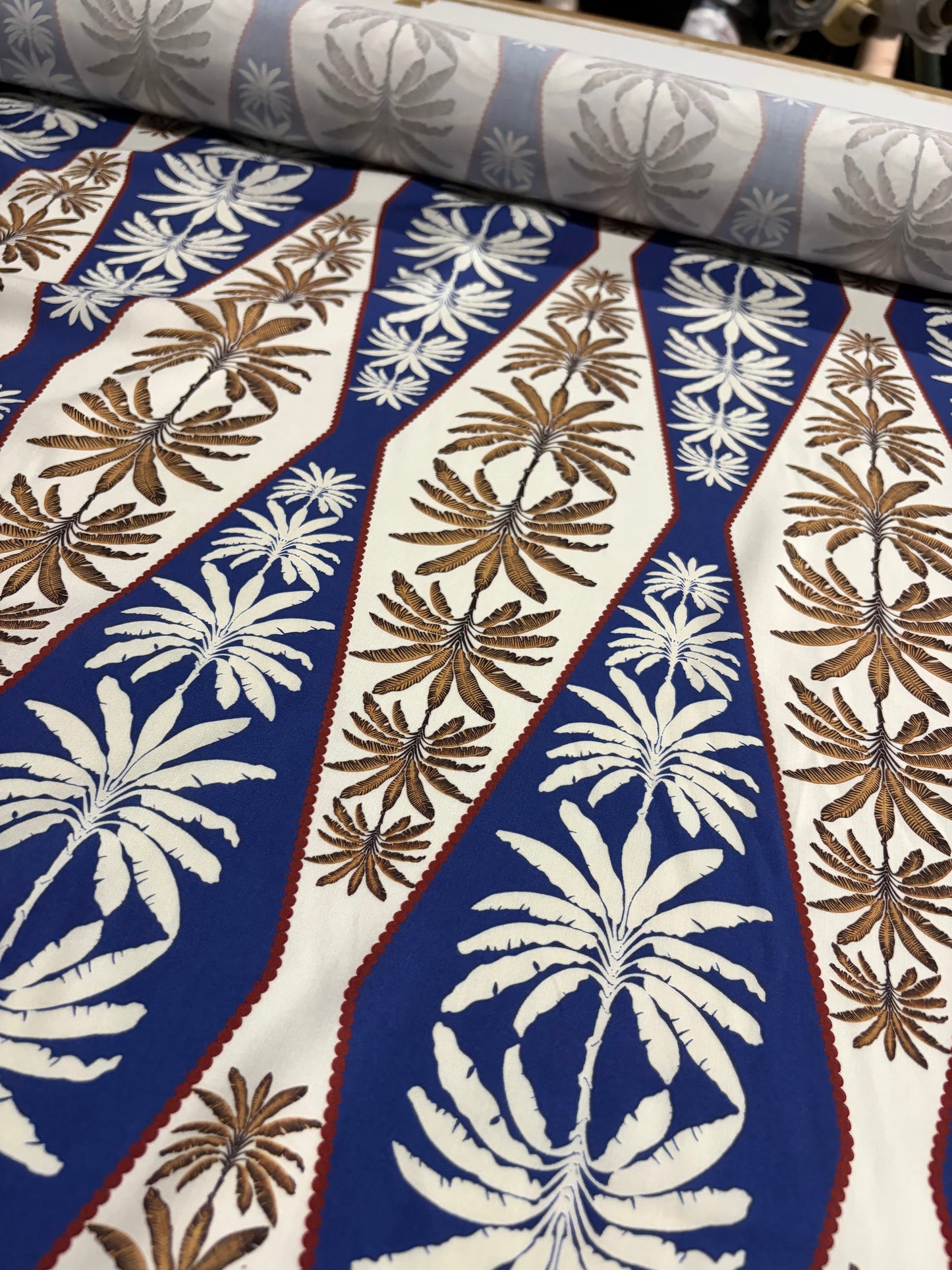KRUSTY 011 blue/sand palmtrees  viscose
