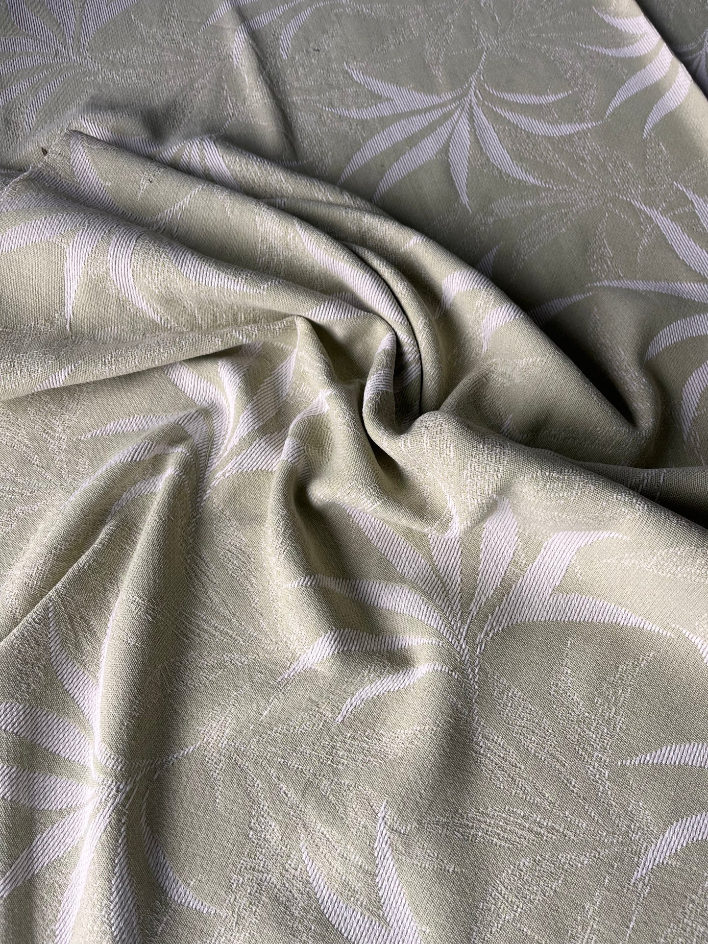 CELIA 024 cot jacquard with jungle leaves design light sage/ecru