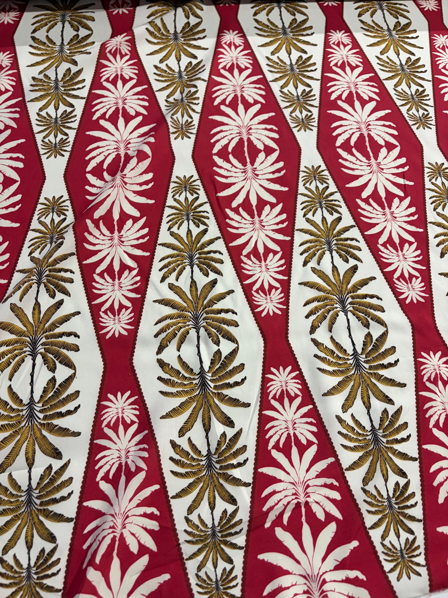 KRUSTY 014 red/sand palmtrees  viscose