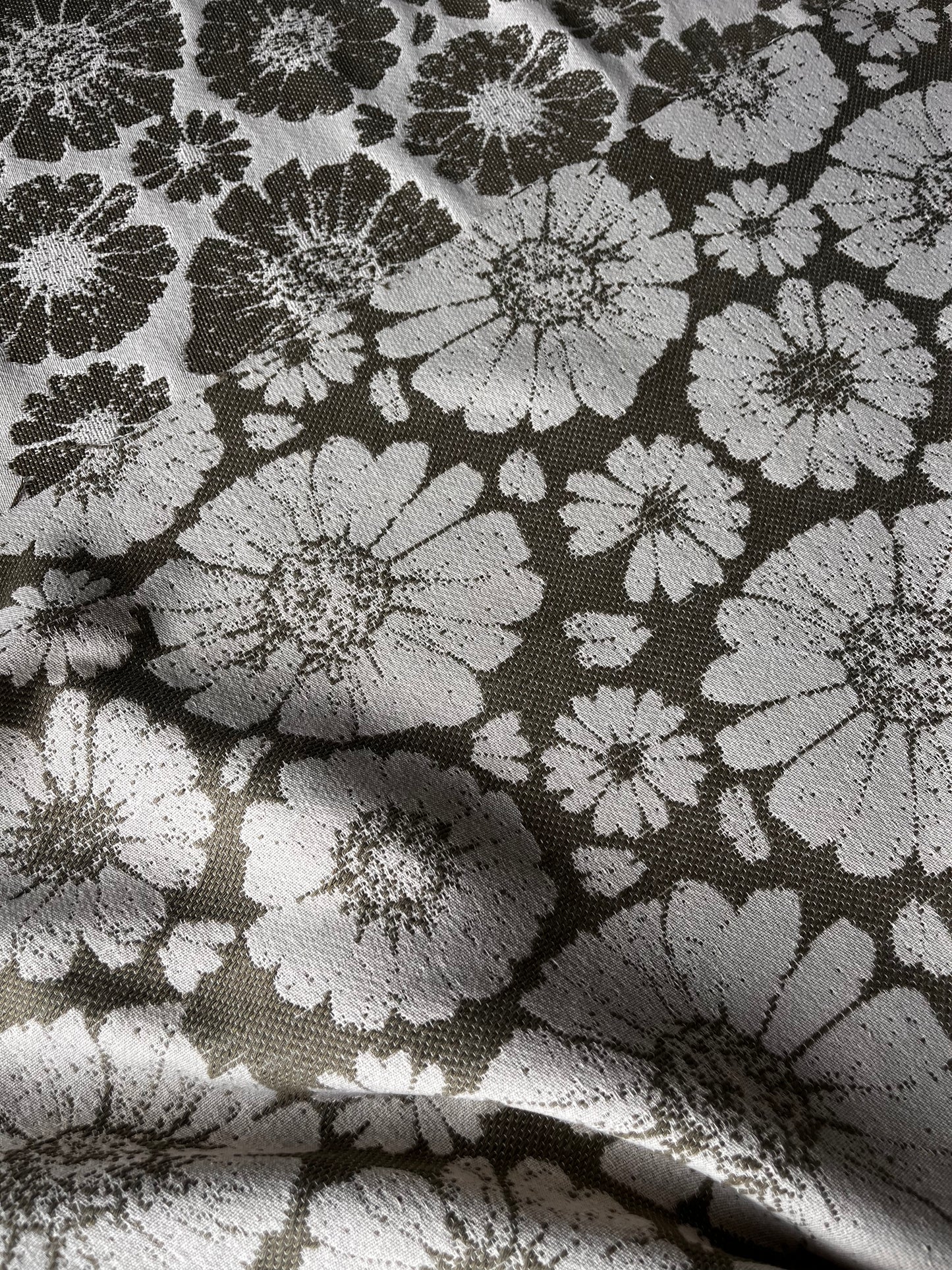 CELIA 023 cot jacquard with big flower design khaky / ecru