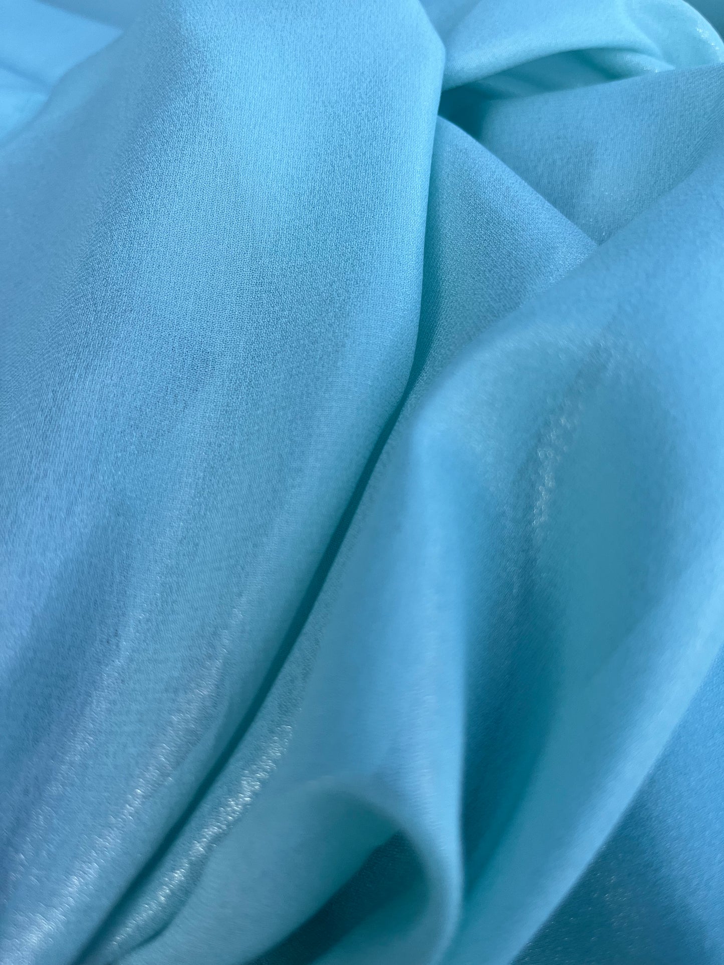 RW 073 crêpe de chine with sparkling print