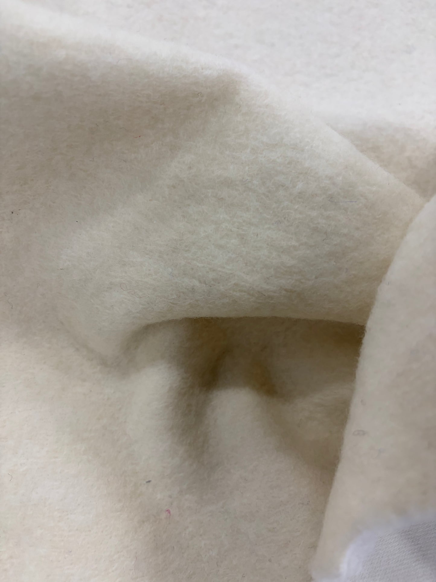 PIPO 023 ecru boiled wool with fused lining