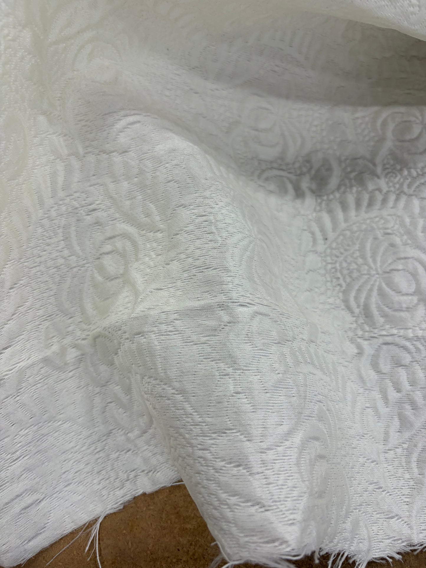 PIPO 024 heavy cotton brocart off-white
