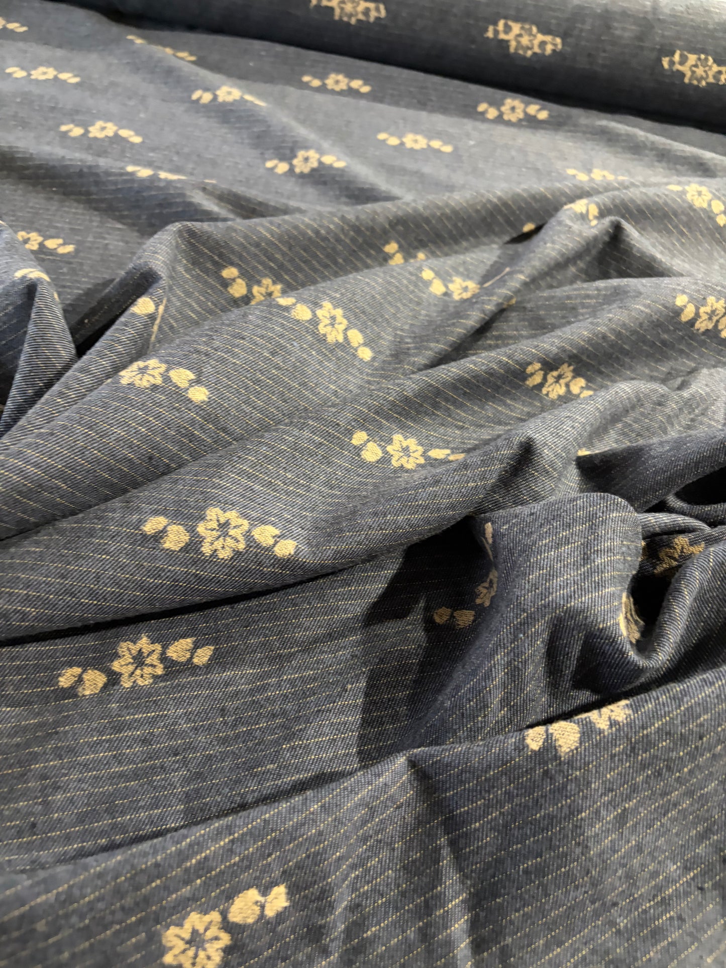KRUSTY 020 indigo/sand wool jacquard