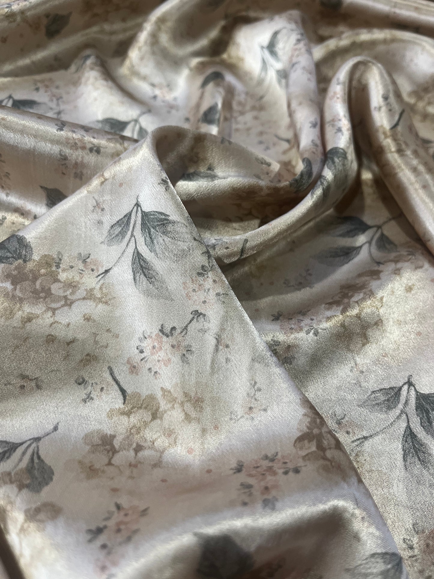 C01 JUST 012 viscose satin with soft flower print