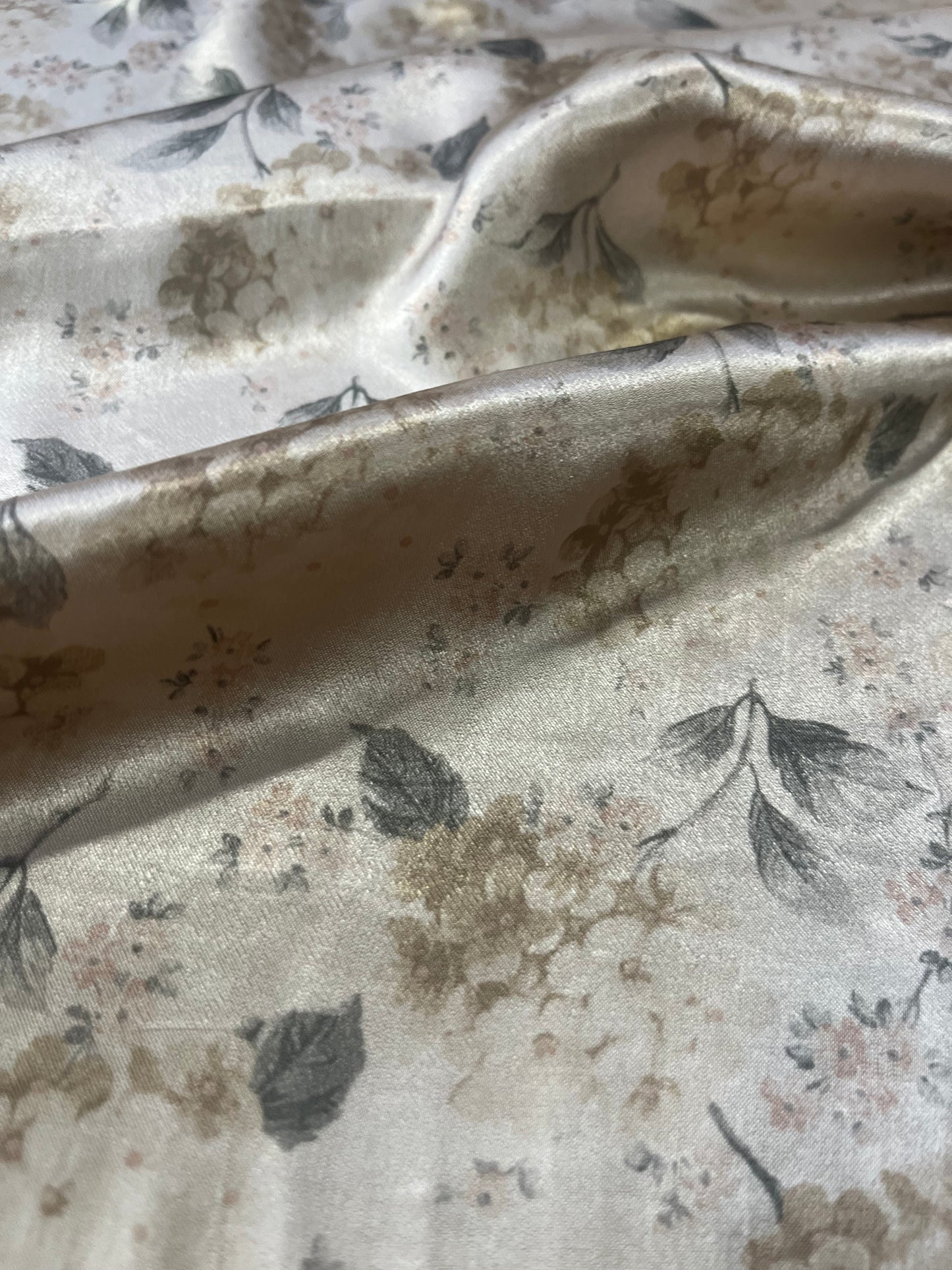 C01 JUST 012 viscose satin with soft flower print