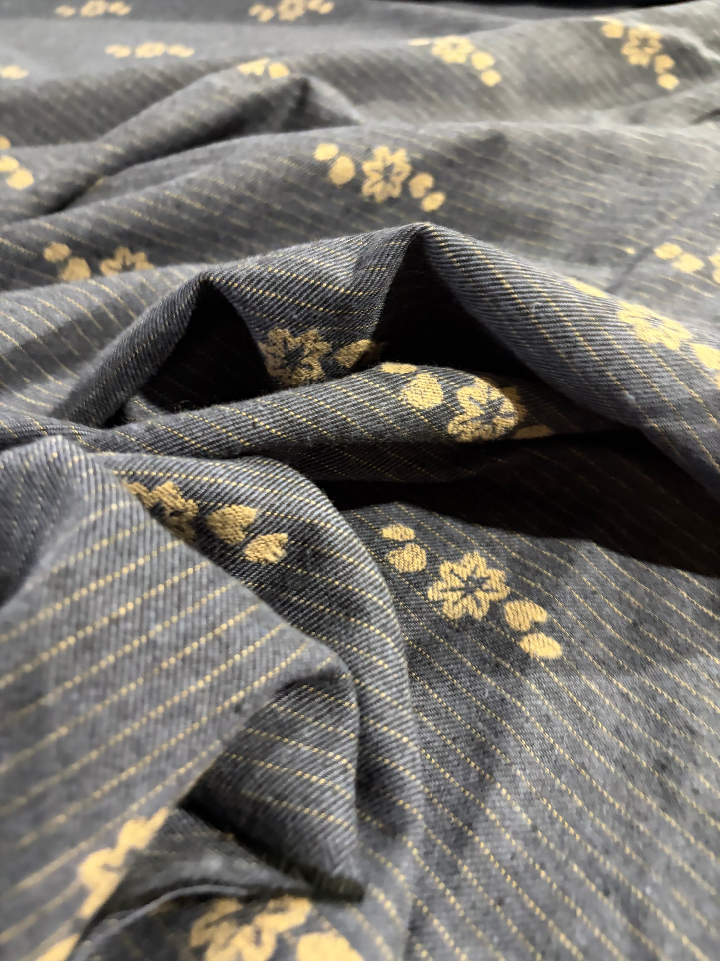 KRUSTY 020 indigo/sand wool jacquard