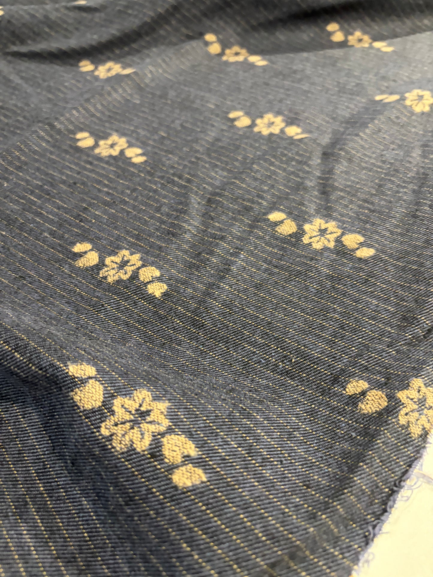 KRUSTY 020 indigo/sand wool jacquard