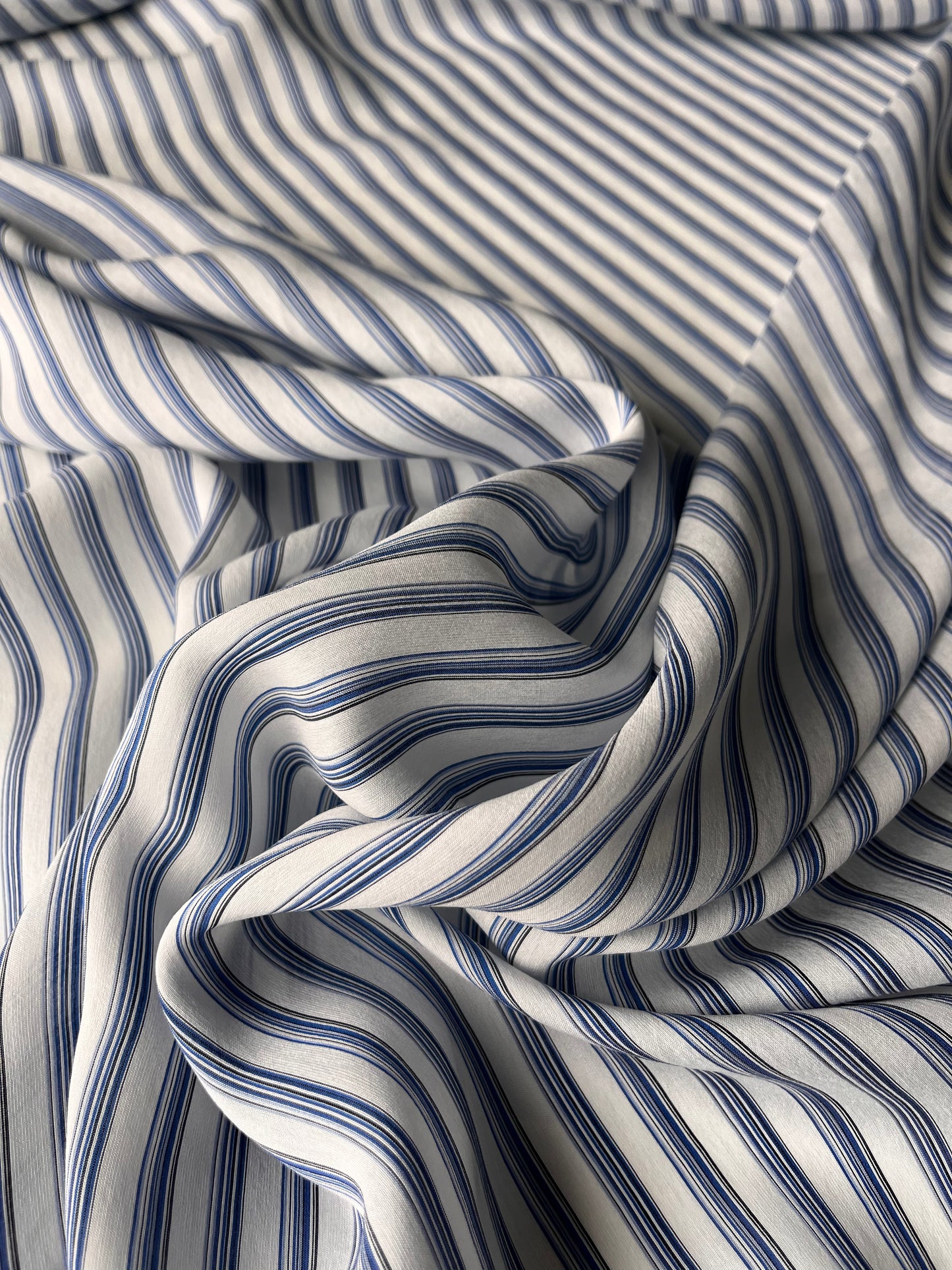 CELIA 012 viscose/silk stripes multi blue/white