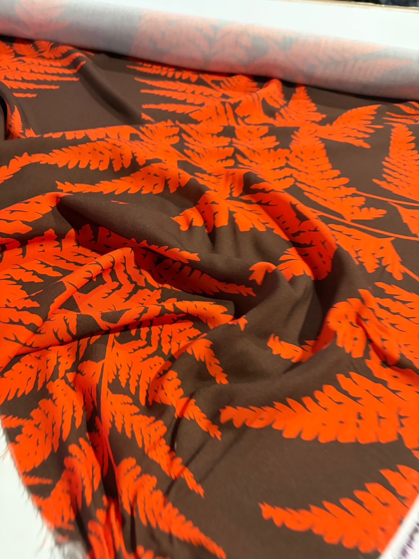 KRUSTY 023 brown/orange viscose twill print