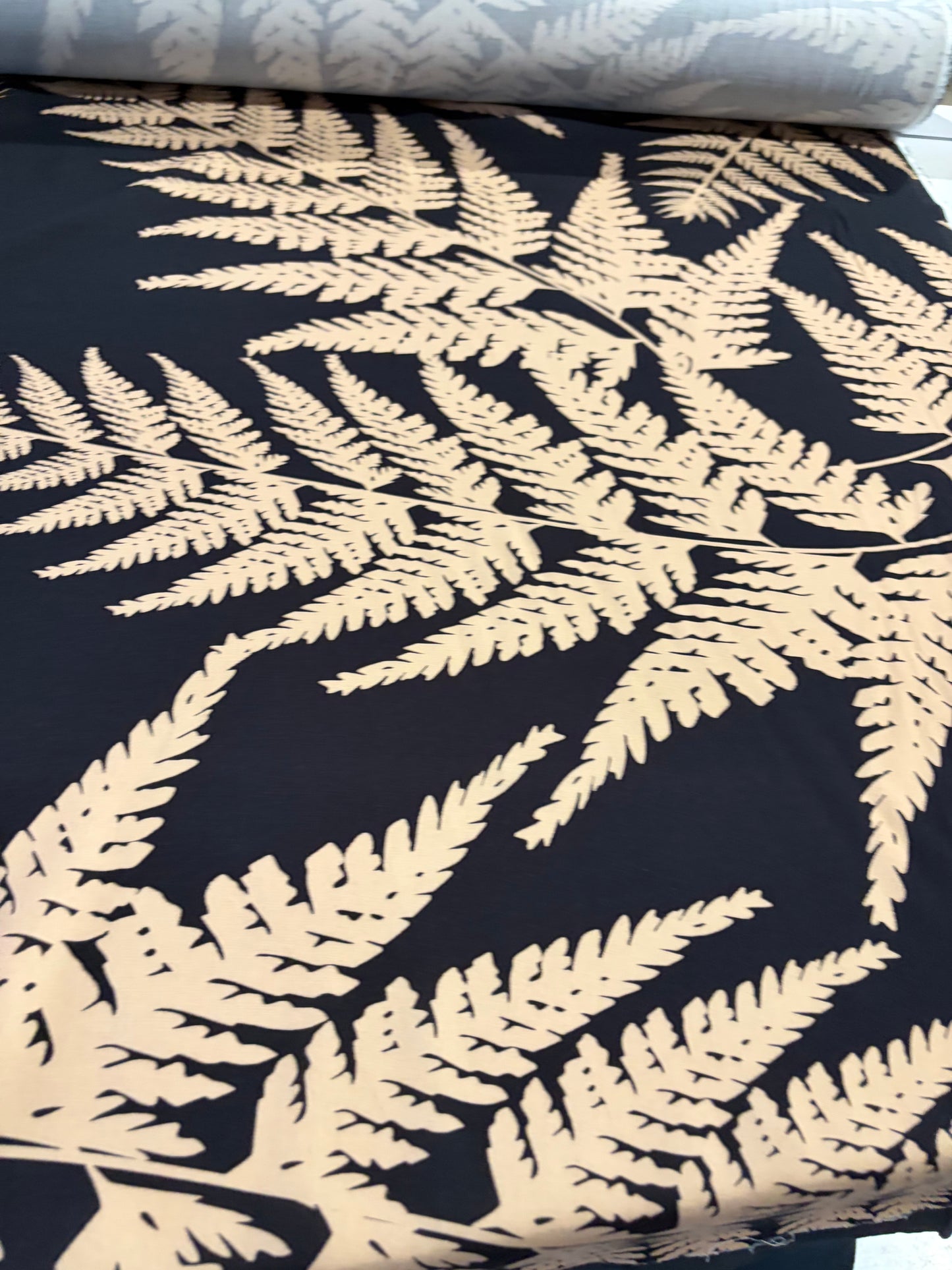 KRUSTY 024 brown/sand viscose twill print
