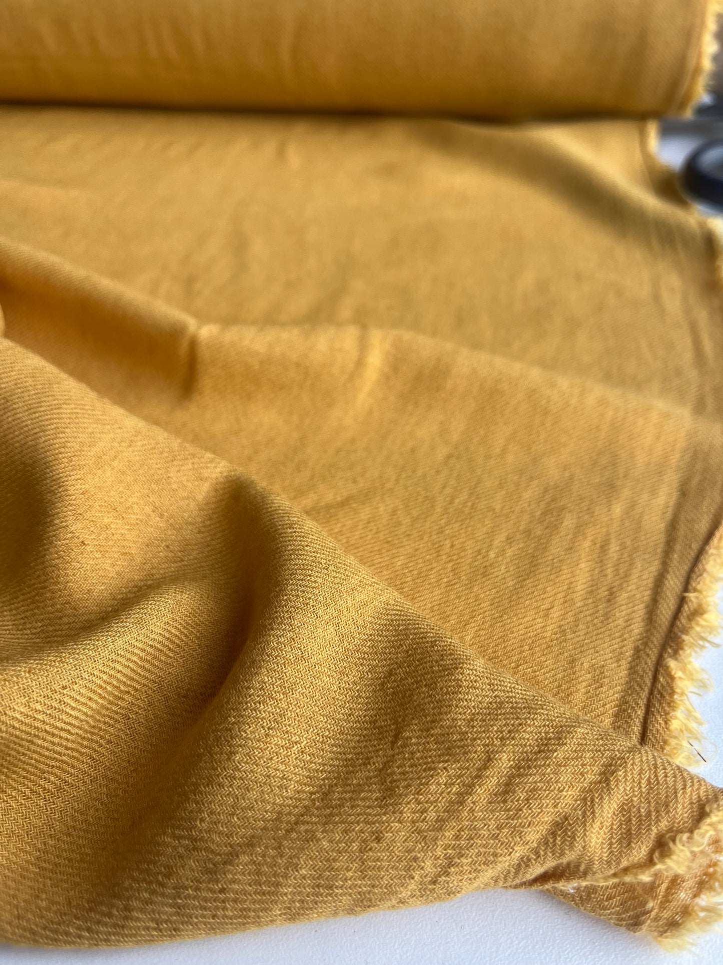 TANIA 019 viscose/wool warm yellow