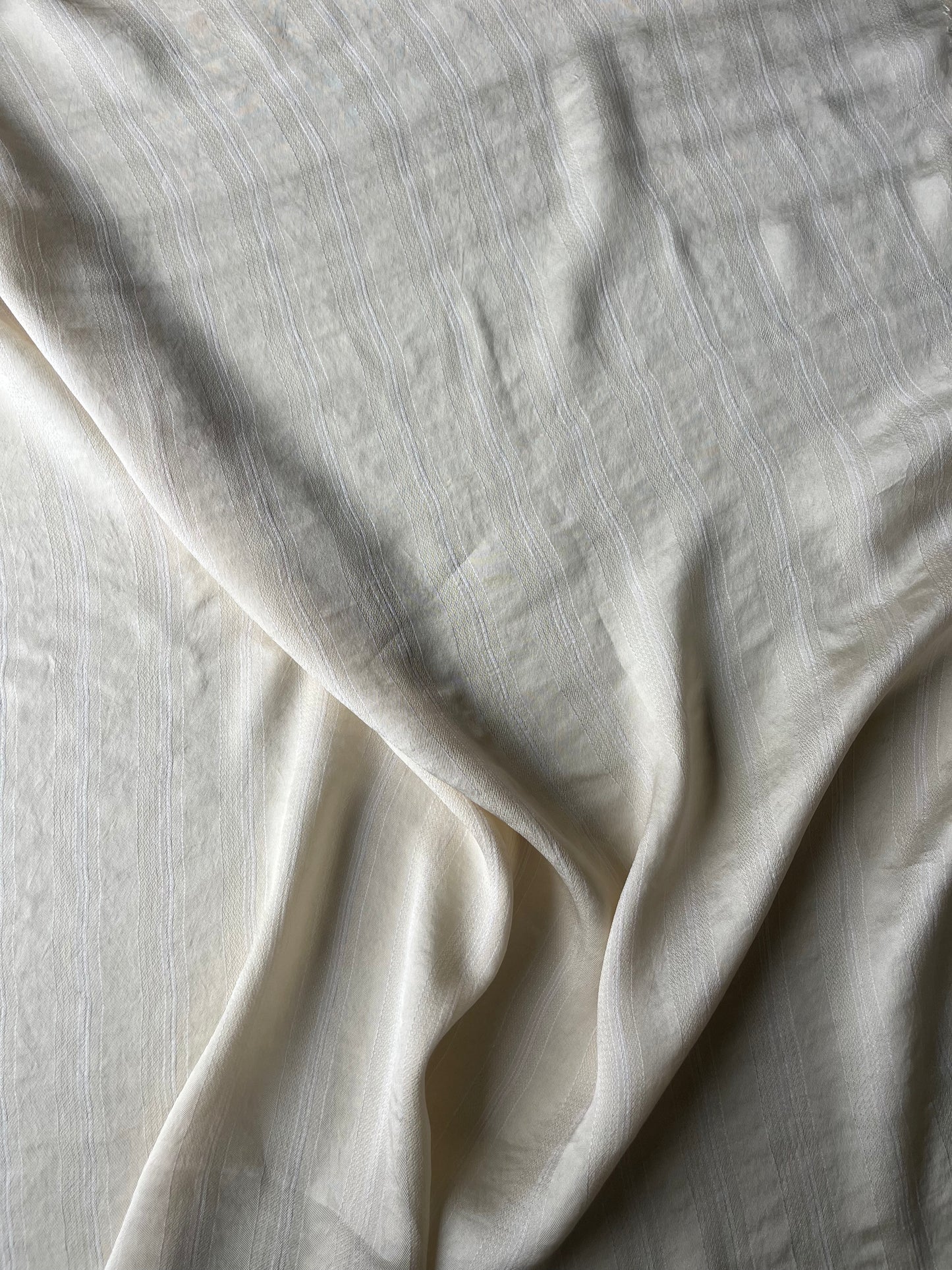 CELIA 009 viscose/silk stripes sand/gold