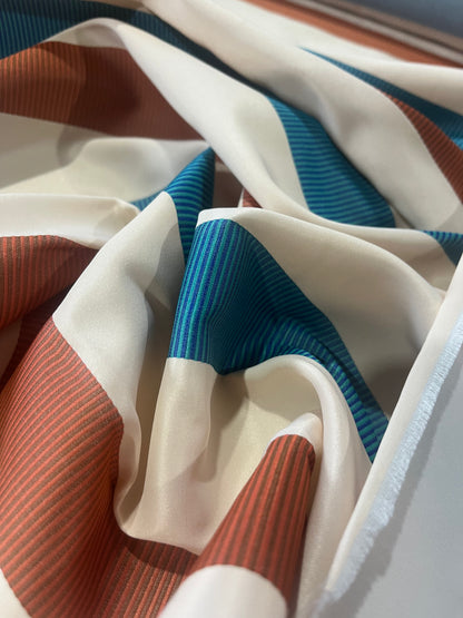 PC Taft 016 Tafettas stripes