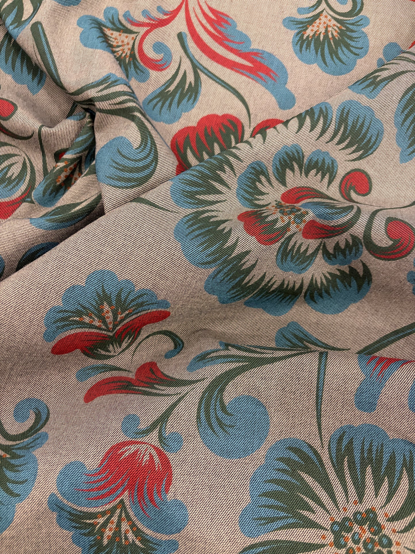 PIPO 034 suiting stretch with flowers